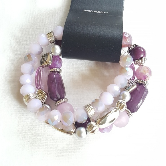 Jewelry - Purple beads 3 stretch bracelets Plus